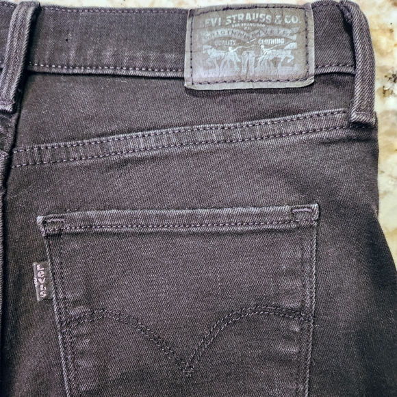 Levi's 314 Shaping Straight Jeans Mid Rise Size 25 - Picture 7 of 9